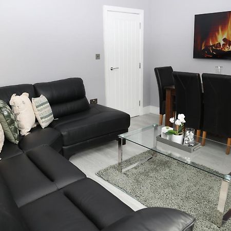 Homely 1-Bed Apartment In Birmingham Exterior photo
